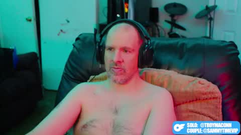 Snapshot of tkmacon chatting on 01.15.26 TK Maconn online show from 01.15.26