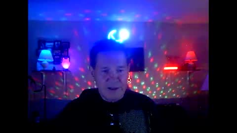 Snapshot of tkthedj chatting on 04.25.26 TK online show from 04.25.26