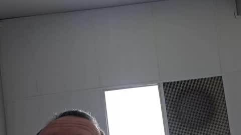 Vols online show from 02.18.25