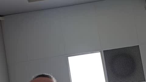 Vols online show from 02.20.25