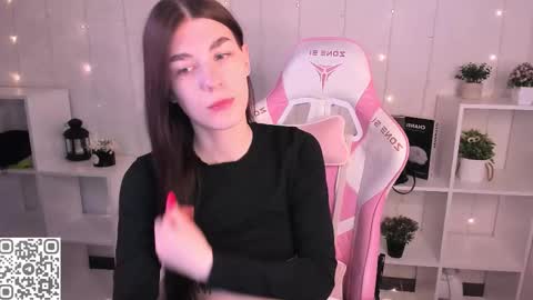 2 GMT Mo Tu We Th Fr 10am-4am online show from 02.18.26