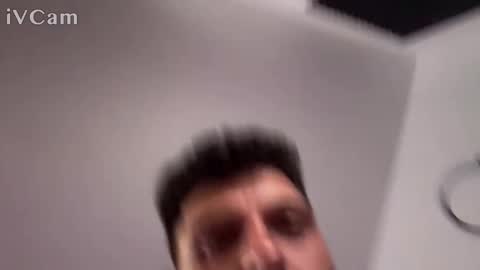 Tobias online show from 04.12.26