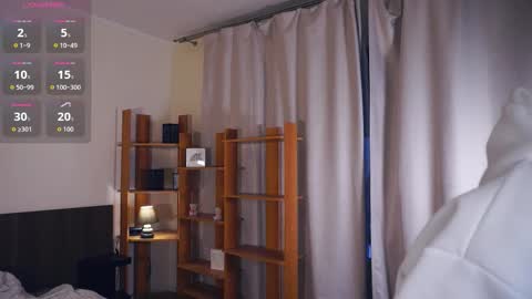 Mary online show from 12.23.25