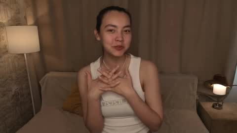 Snapshot of tobivanstrom chatting on 05.24.26 Lin online show from 05.24.26