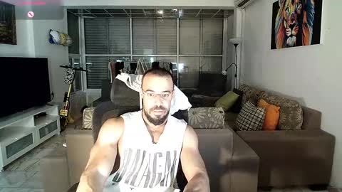 Snapshot of todd_dantes chatting on 11.01.25 Todd online show from 11.01.25