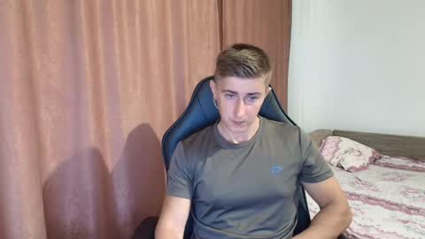 todhorny987 online show from 02.17.25