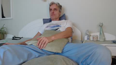 Daniel Bisexual uncut 20cm online show from 01.04.25