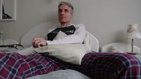 Daniel Bisexual uncut 20cm online show from 03.02.25