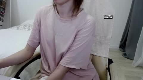 Snapshot of token___ chatting on 01.21.25 Arina online show from 01.21.25