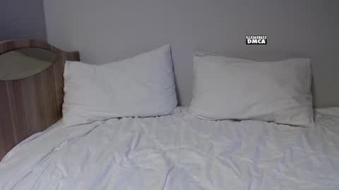 Snapshot of token___ chatting on 02.27.25 Arina online show from 02.27.25