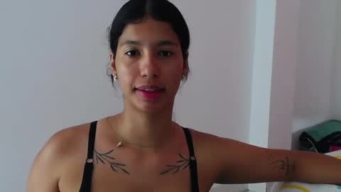 Snapshot of tokihoney chatting on 12.14.24 Adela y juan online show from 12.14.24