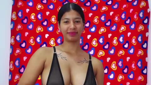 Snapshot of tokihoney chatting on 12.19.24 Adela y juan online show from 12.19.24