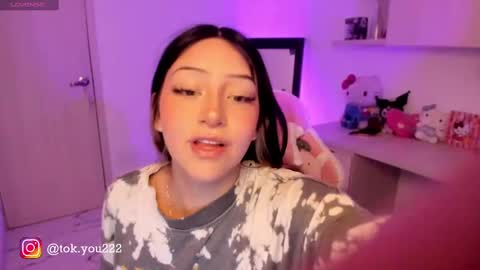 Snapshot of toky222 chatting on 02.11.25 Tokyo online show from 02.11.25