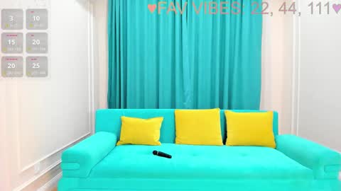 Lia online show from 11.30.25