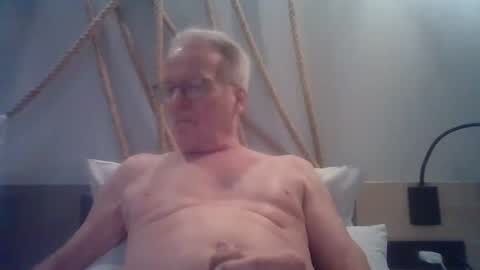 Snapshot of tom60sam chatting on 06.23.26 tomsam online show from 06.23.26