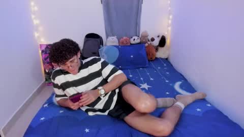 Tom Blue online show from 03.05.26