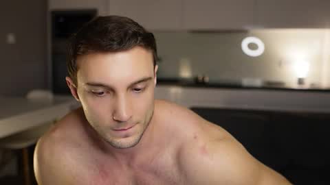 Tom online show from 12.17.25