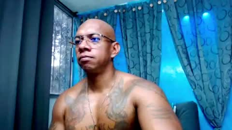 Snapshot of tom_miller chatting on 07.19.26 Tom Miller online show from 07.19.26