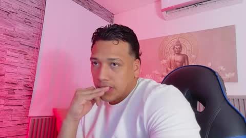 Tom muscle1 online show from 02.07.26