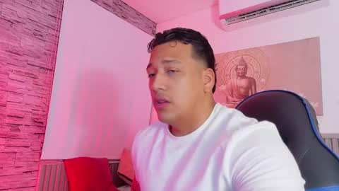 Tom muscle1 online show from 02.11.26