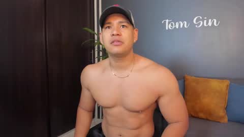 Tom Sin online show from 01.18.25