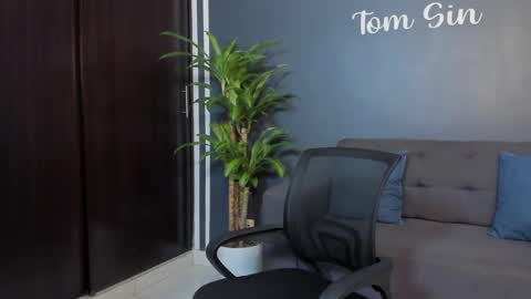 Tom Sin online show from 03.03.25