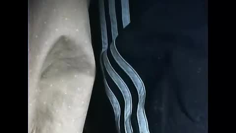 Snapshot of tomas0000 chatting on 01.18.25 thomi online show from 01.18.25