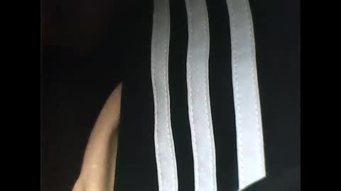 Snapshot of tomas0000 chatting on 02.05.25 thomi online show from 02.05.25