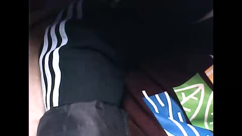 Snapshot of tomas0000 chatting on 03.06.25 thomi online show from 03.06.25