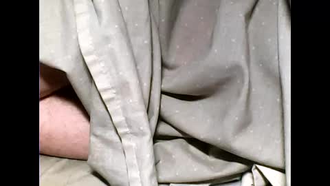 Snapshot of tomas0000 chatting on 09.23.25 thomi online show from 09.23.25