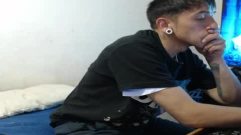 tomas_turbado_ online show from 04.14.26