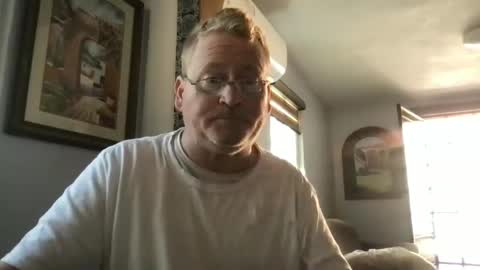 Snapshot of tomascausa chatting on 01.02.25 Hola online show from 01.02.25