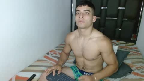 tomaz_18 online show from 04.19.26