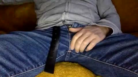 tombi125 online show from 11.27.25