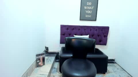 Snapshot of tomboy_natali chatting on 05.15.26 IAN SAYD online show from 05.15.26