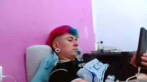 Blue online show from 09.19.25