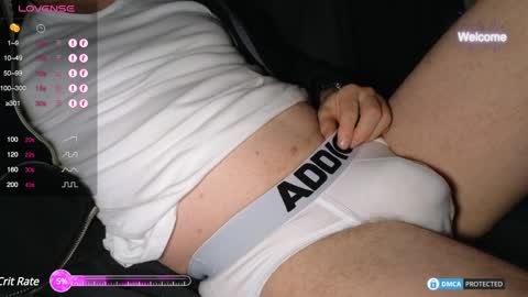 Snapshot of tomcatluca chatting on 01.05.25 Tom Luca online show from 01.05.25