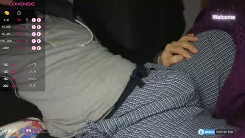 Snapshot of tomcatluca chatting on 01.11.25 Tom Luca online show from 01.11.25