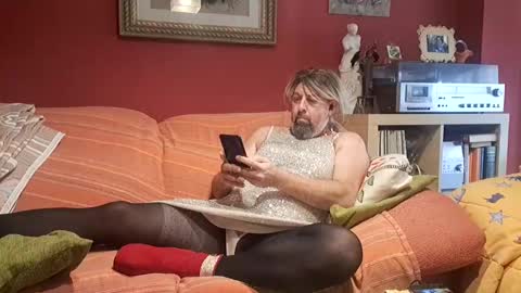 Snapshot of tomcatos1 chatting on 01.27.25 Deborah la mas puta online show from 01.27.25