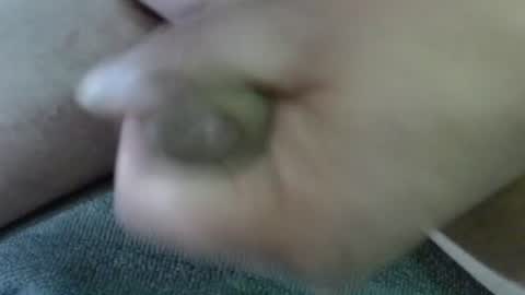 Snapshot of tomhotfun chatting on 10.29.25 TOMHOTFUN online show from 10.29.25