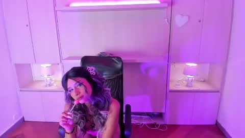 Snapshot of tomiedark_ chatting on 04.17.26 KAELANI online show from 04.17.26