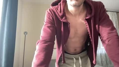 Snapshot of tommi77799 chatting on 02.19.26 tommi77799 online show from 02.19.26