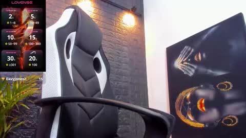 Tom Mike online show from 11.21.25