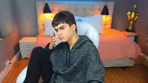 Tommy  online show from 03.12.25