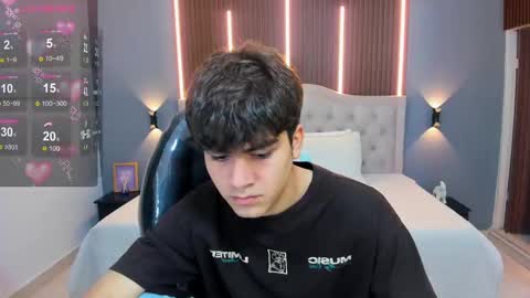 Tommy  online show from 09.30.25