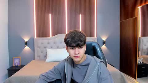 Tommy  online show from 10.03.25