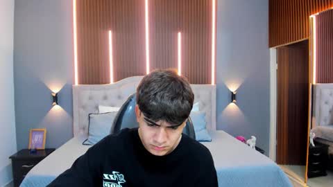 Tommy  online show from 10.21.25