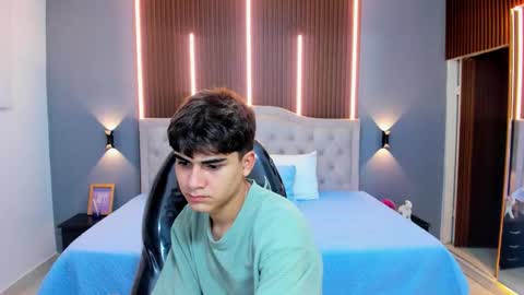 Tommy  online show from 11.06.25