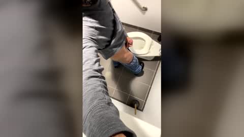 Snapshot of tommy55500 chatting on 12.22.25 Dr. Dick online show from 12.22.25