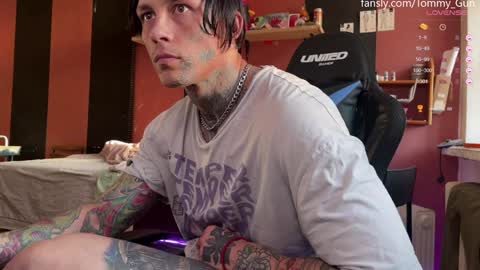 Snapshot of tommy__gun_ chatting on 12.11.24 Tommy and Katana online show from 12.11.24